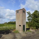 Natuurtoren te Oosterland Een vervallen transformatorstation heeft een nieuw leven gekregen. Het is ingericht voor dieren zoals zwaluwen, uilen, egels en muizen. Met geld van ondermeer EU, de gemeente en Provincie is dit station gerestaureerd. 